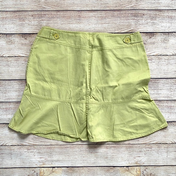 Ann Taylor Loft Flutter Hem Miniskirt, Size 8 - Picture 2 of 3